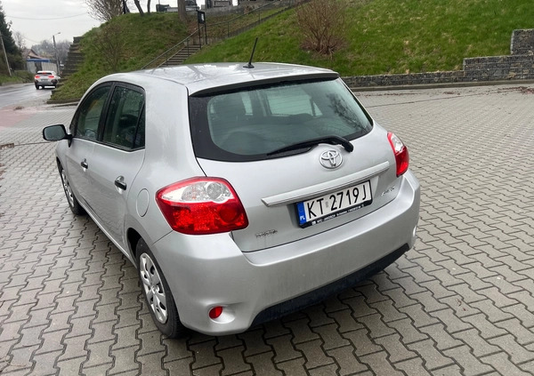 Toyota Auris cena 25900 przebieg: 138980, rok produkcji 2010 z Tarnów małe 781